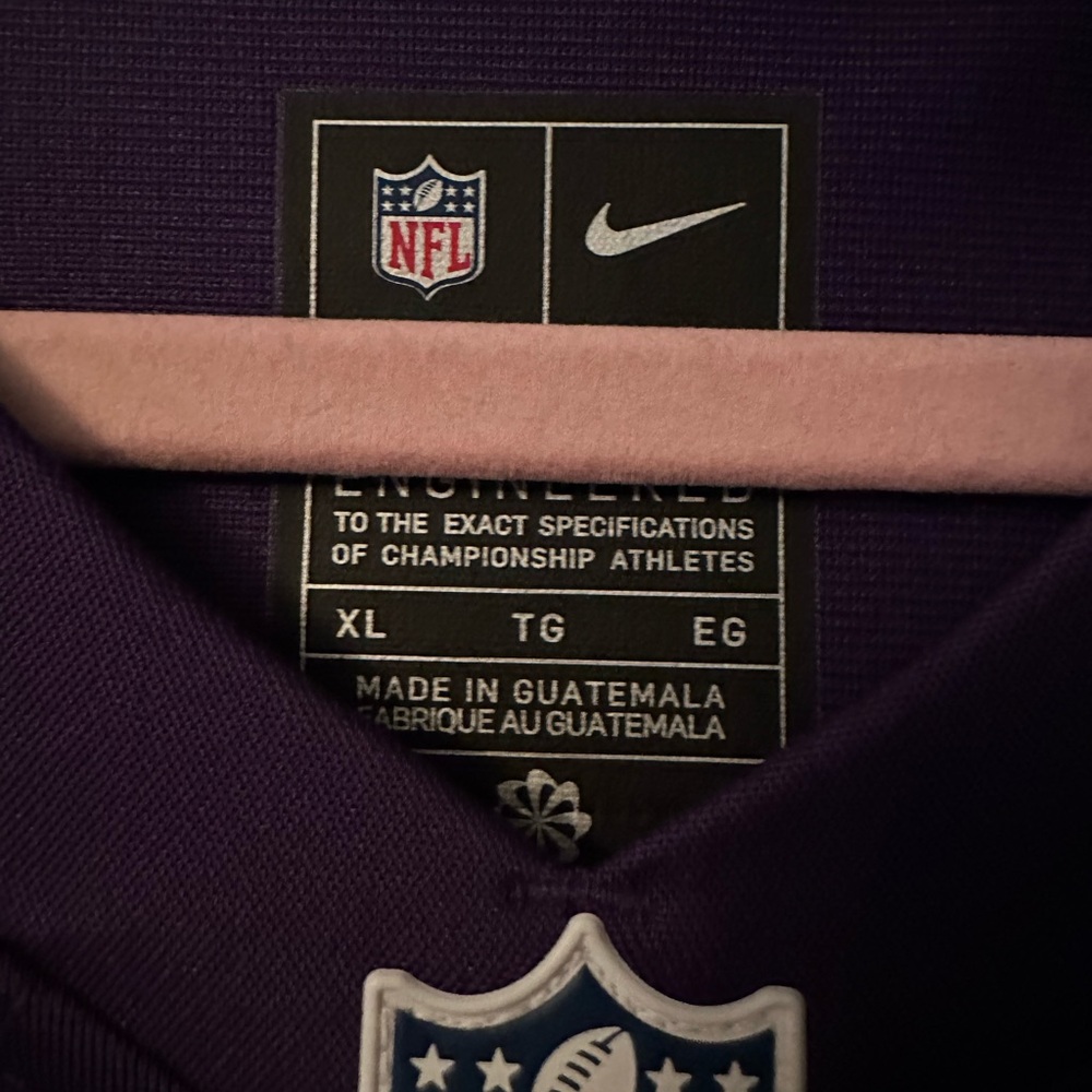 Minnesota Vikings #99 Danielle Hunter Jersey Official and Signed - Picture 6 of 6